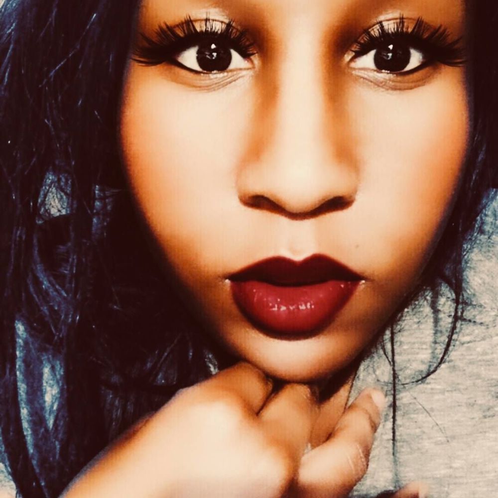 Meet your Posher, Brooke